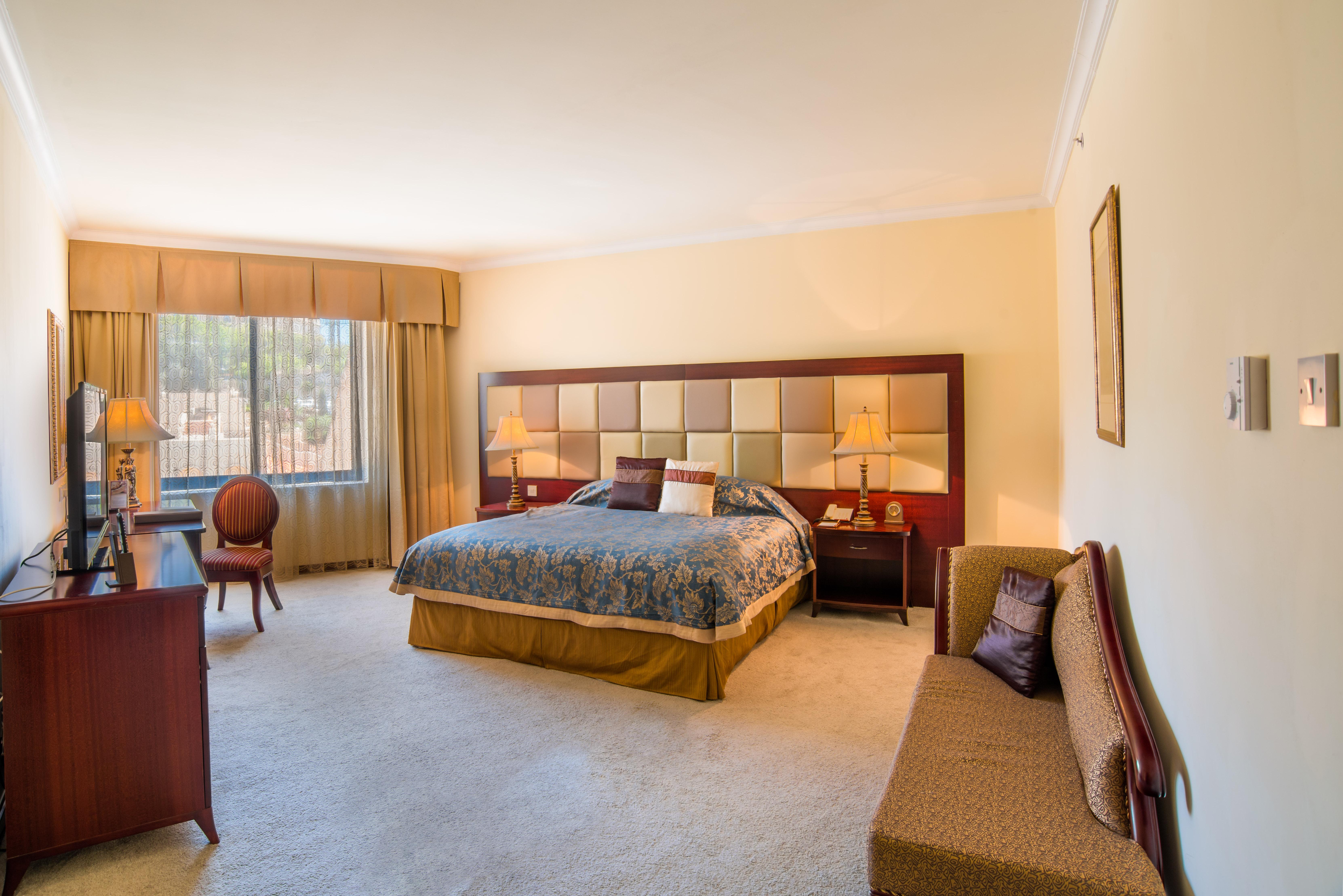 Grand Hotel Excelsior Floriana Exterior photo A bedroom at the hotel