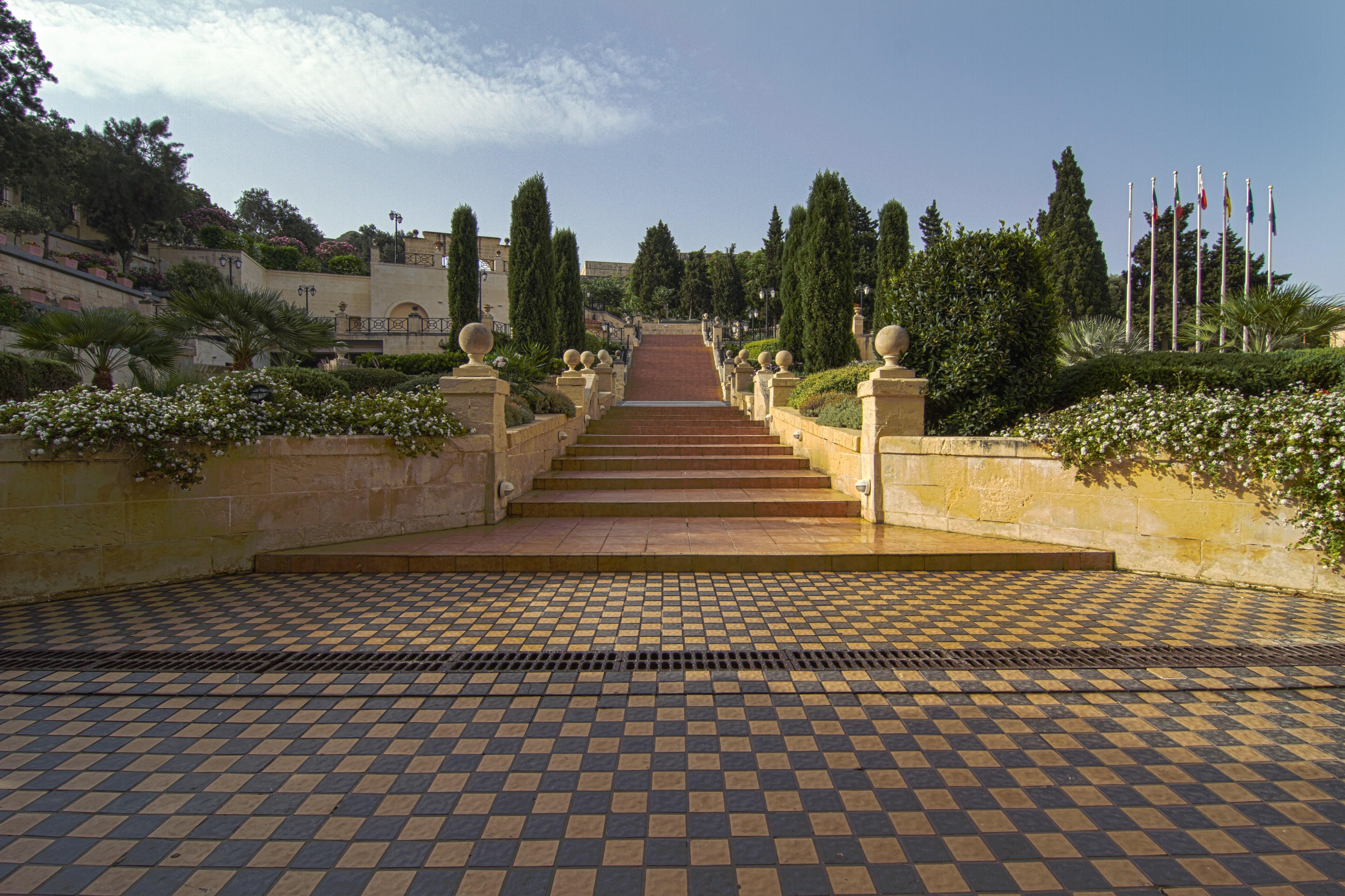 Grand Hotel Excelsior Floriana Exterior photo The gardens of the hotel